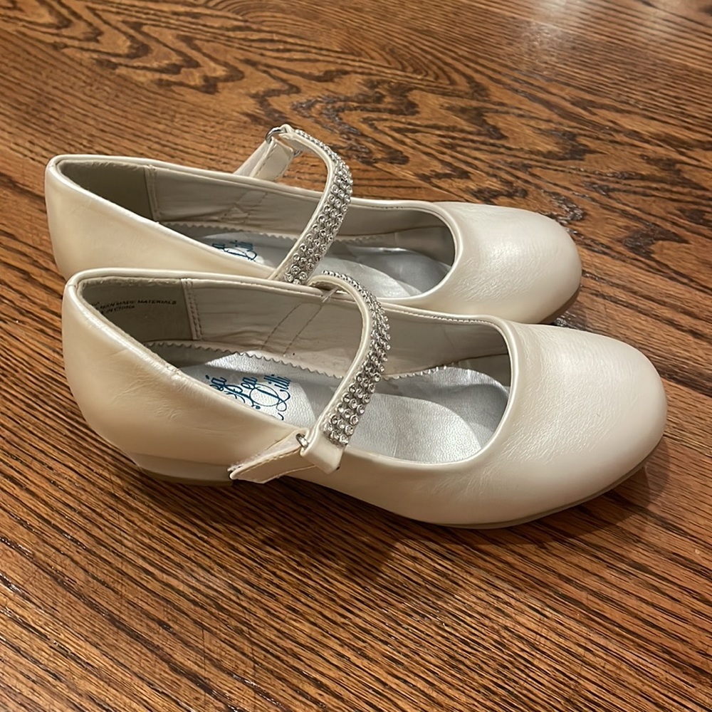 Girls Dress shoes with Crystal Strap